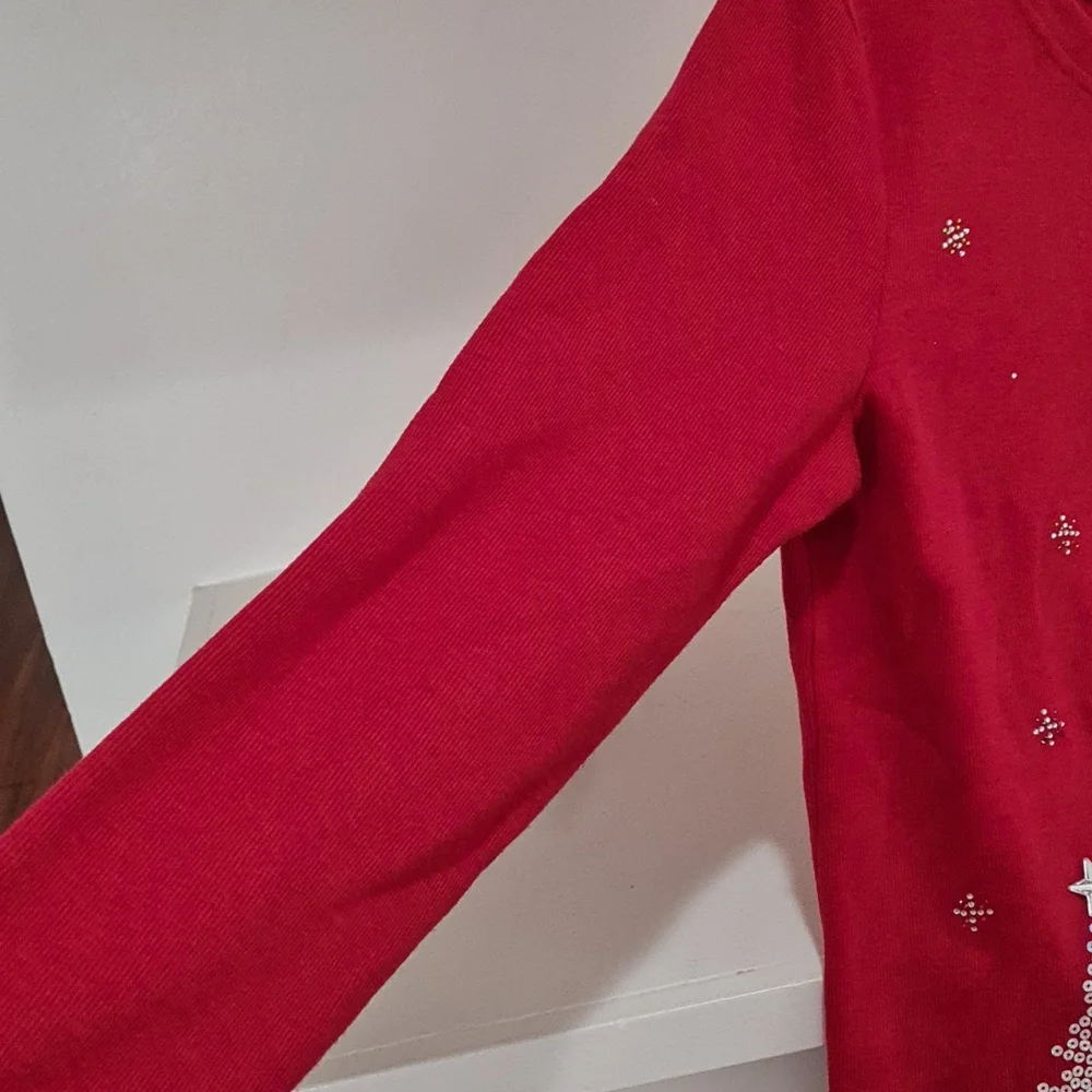 FESTIVE CHRISTMAS SWEATER - Picture 8 of 12